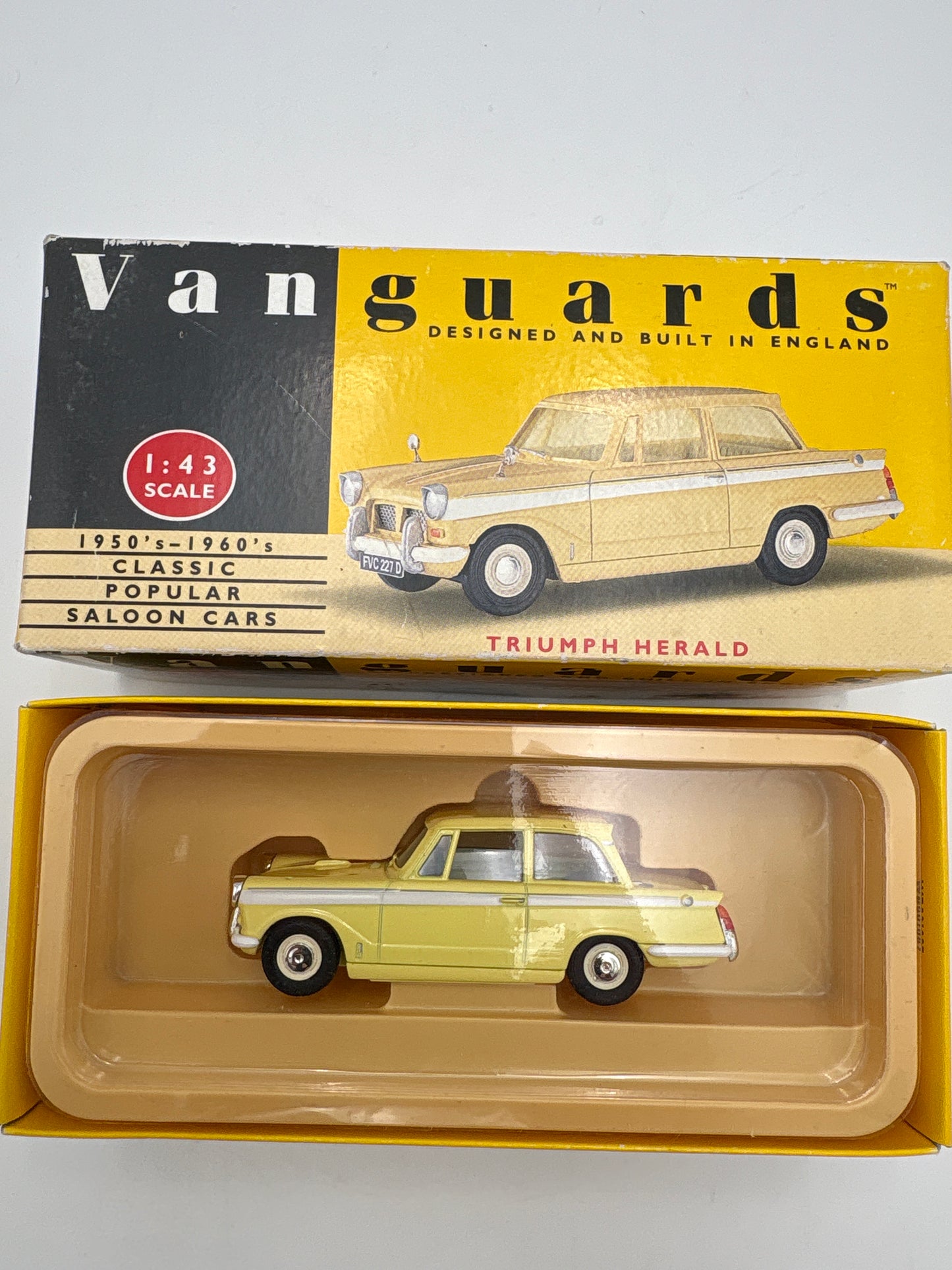 Vanguards Triumph Herald-Yellow