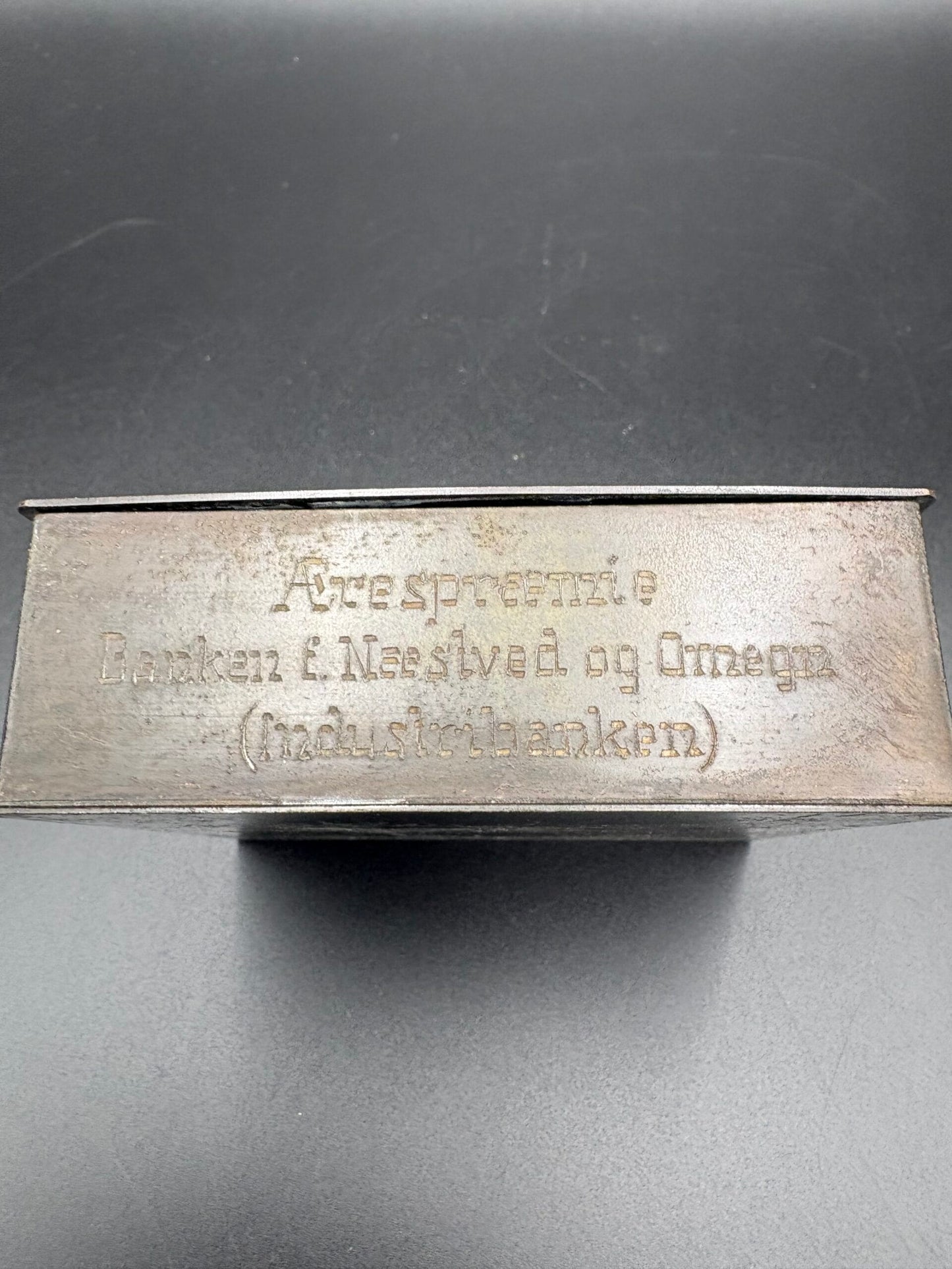 Bronze æske med Kronhjort