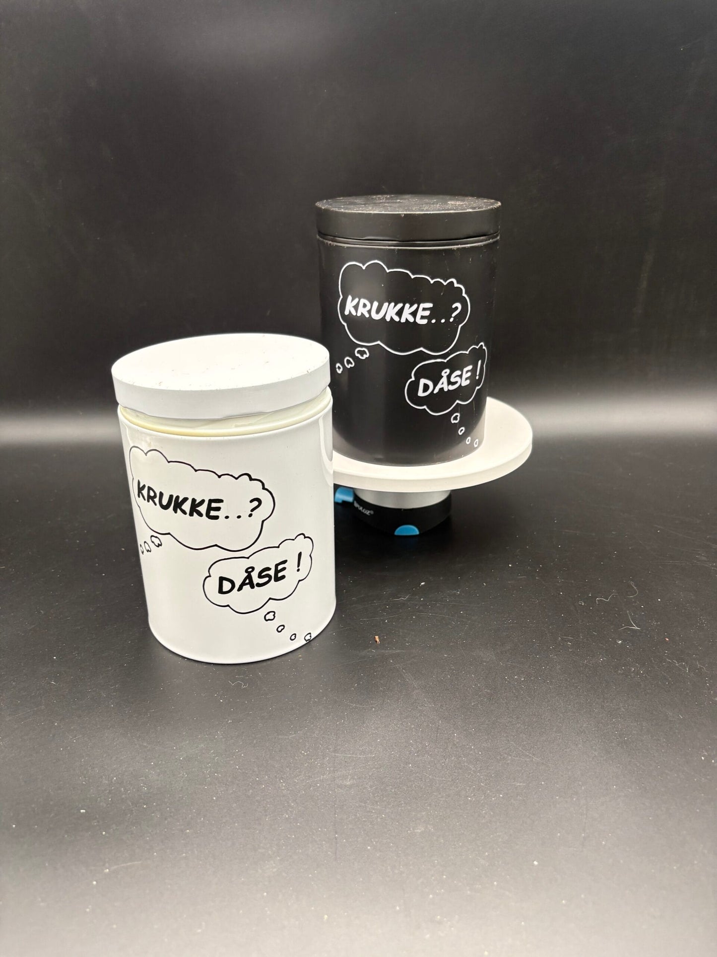 Irma kunstdåse-Nr.29-Elmgreen&Dragset-2010-Sort