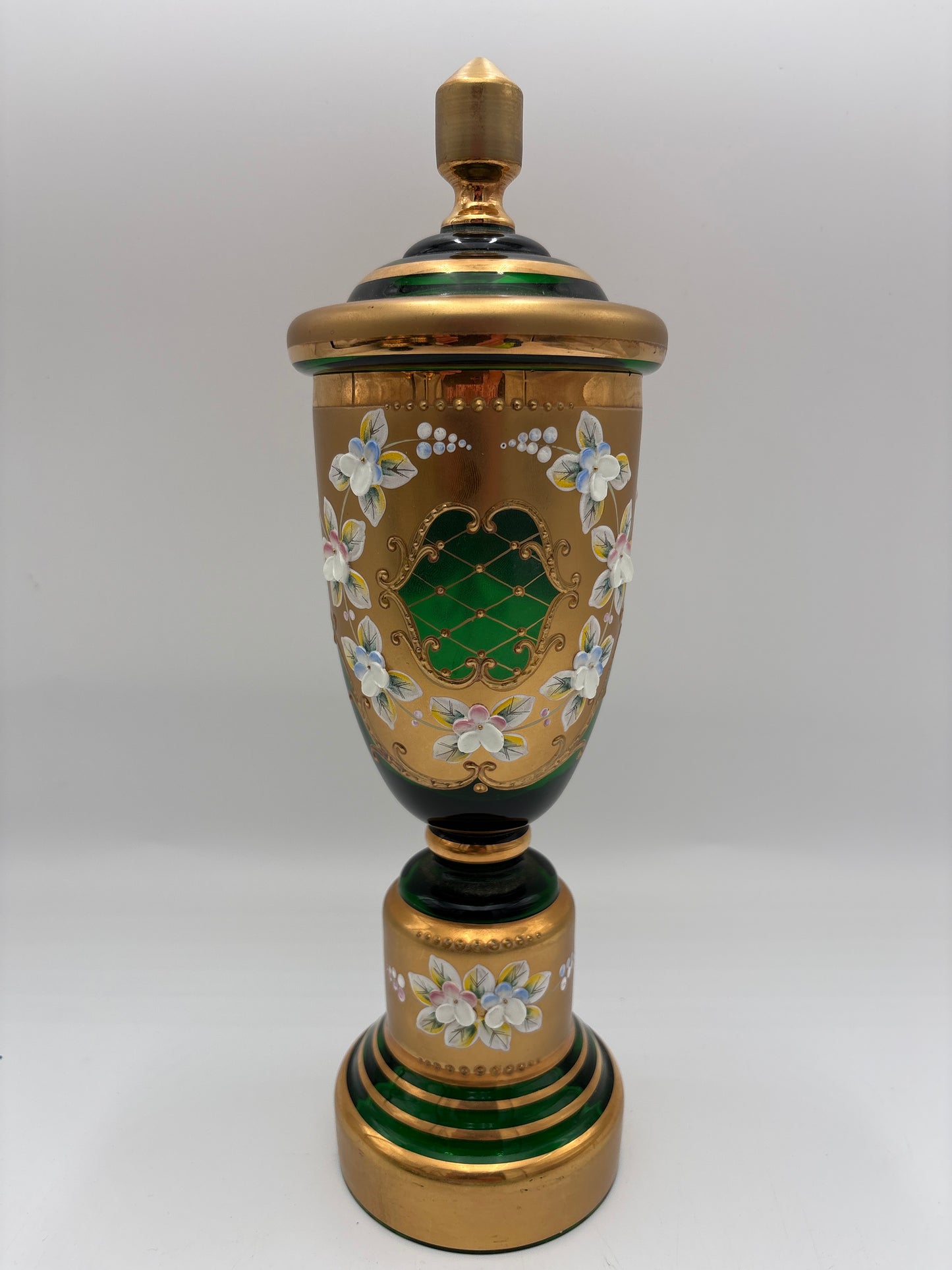 Vintage Bohemia krystal med Guld og Enamel,  Pokal med låg , grøn, 30cm