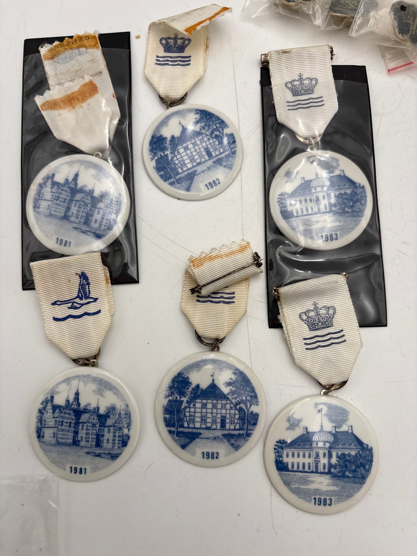 Diverse emblemer/medaljer/pins