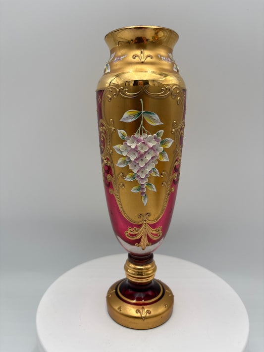 Vintage Bohemia krystal med Guld og Enamel, Vase på fod,  rød, 21cm
