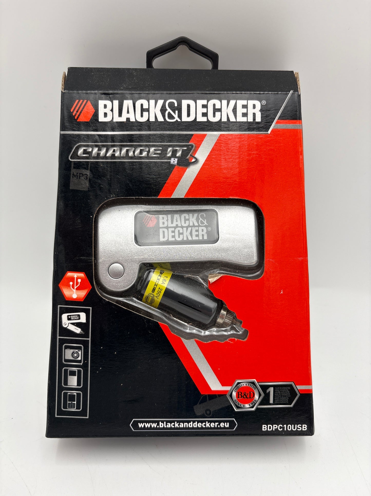 Kasse med Black&Decker charge it- Ladere til cigartænderen-USB-6 stk.