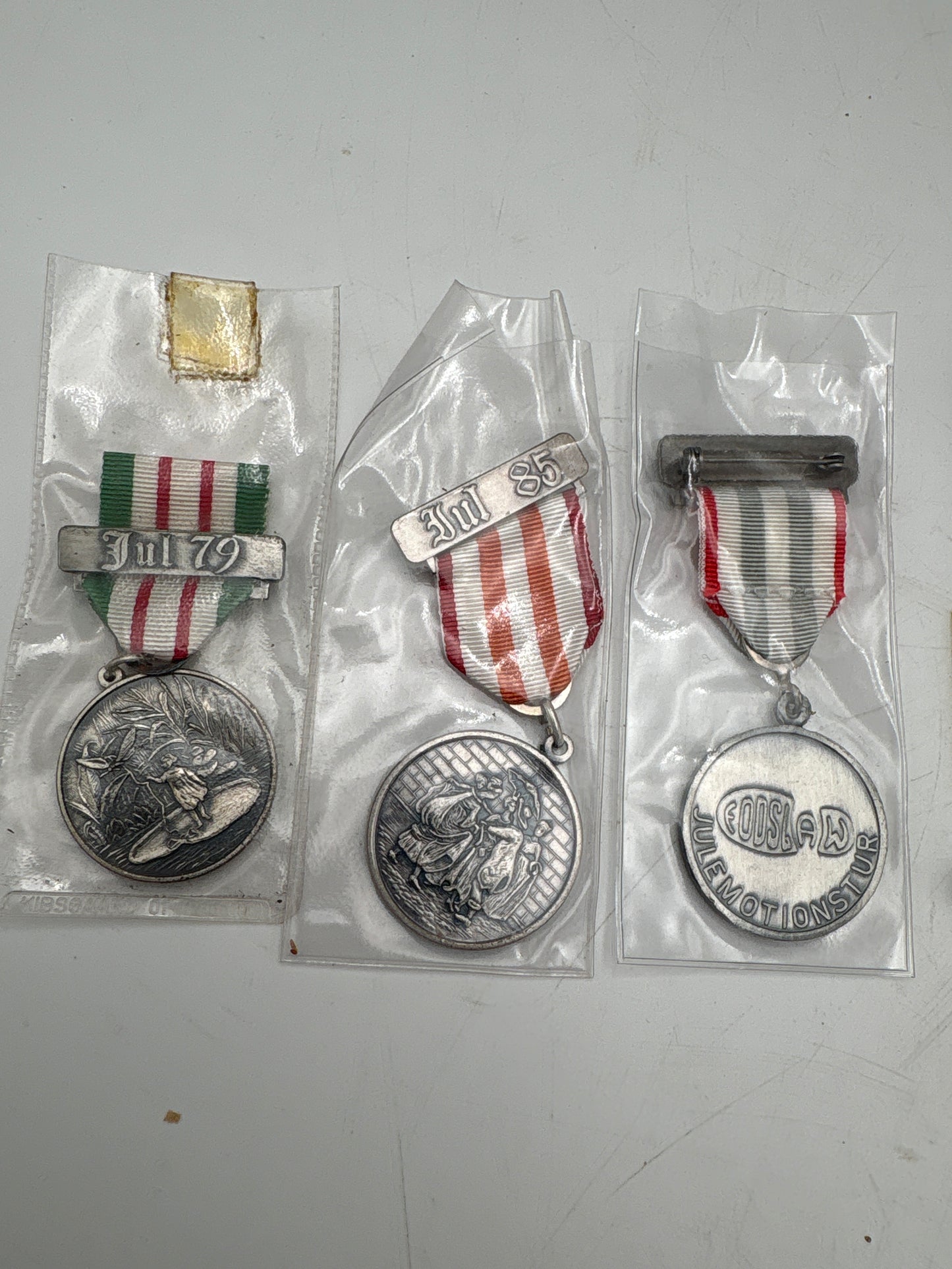Diverse emblemer/medaljer/pins