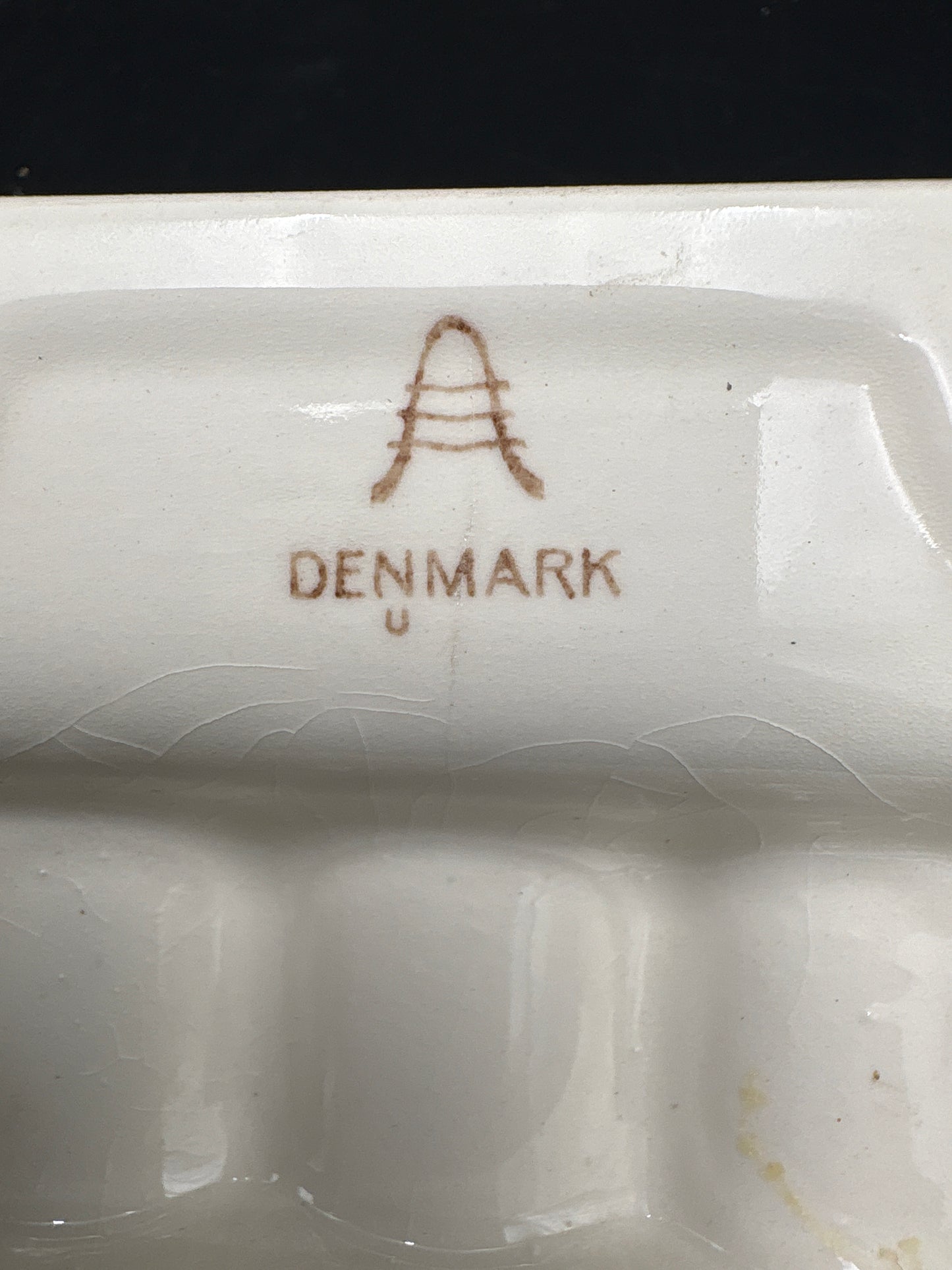 Aluminia fajance Væghængt sæbeskål eller askebæger