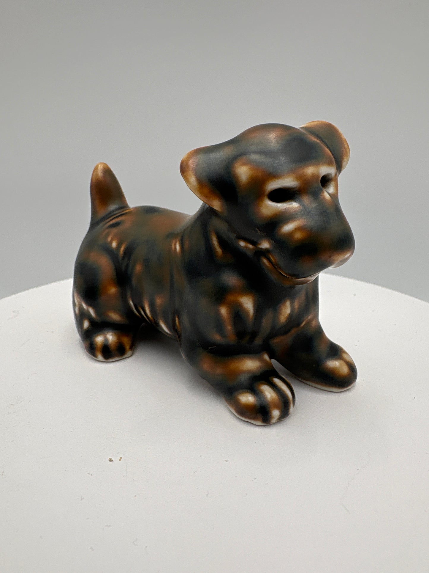Royal Copenhagen-Jeanne Grut-Stående hund