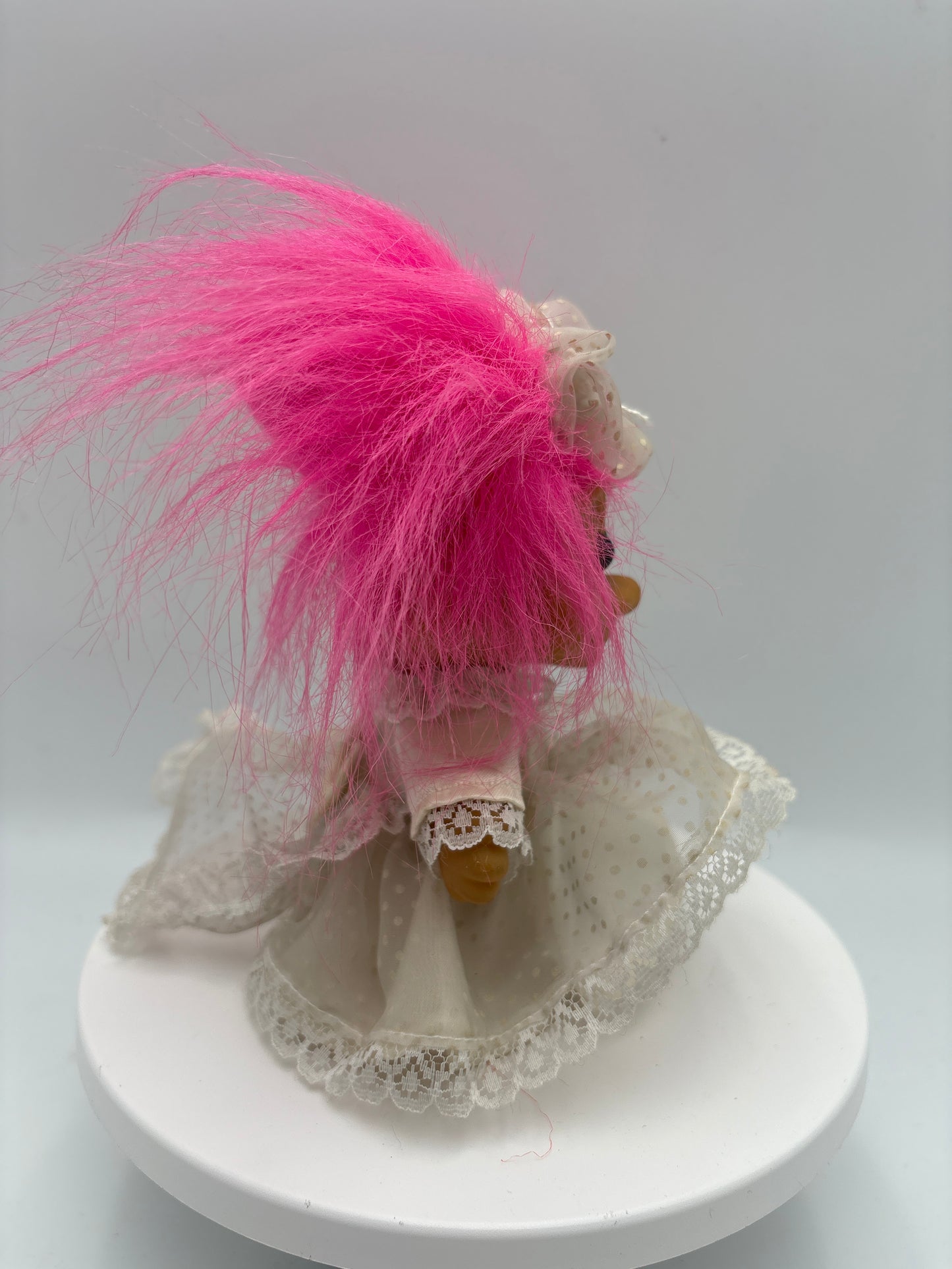 Russ Berrie Lykke troll nr. 18315, Bride.