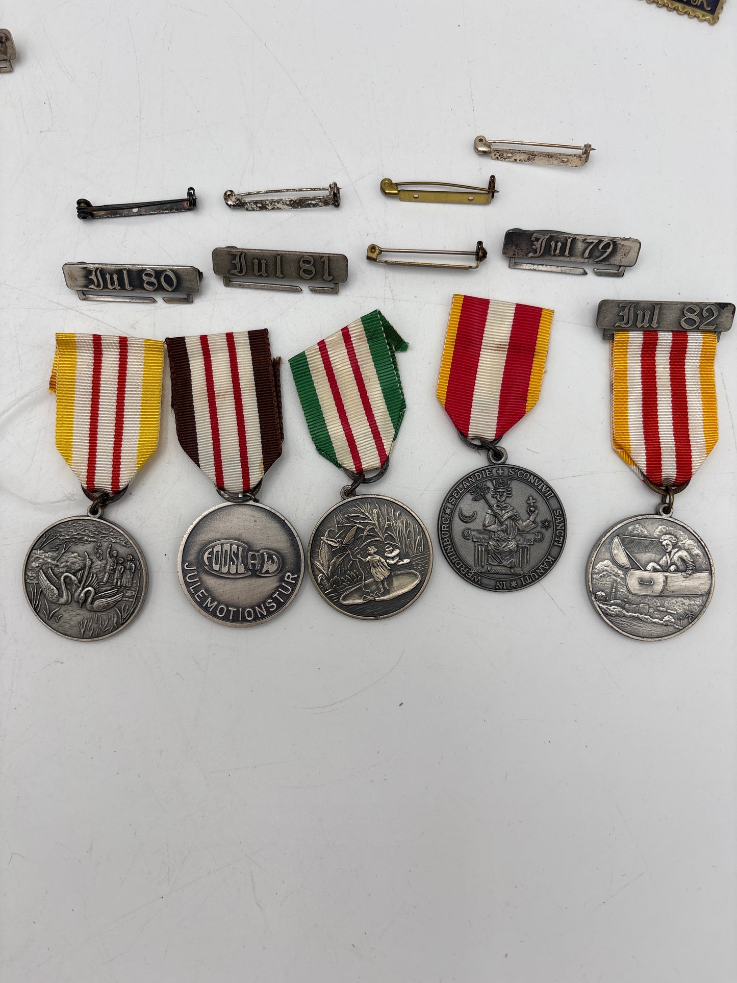 Diverse emblemer/medaljer/pins