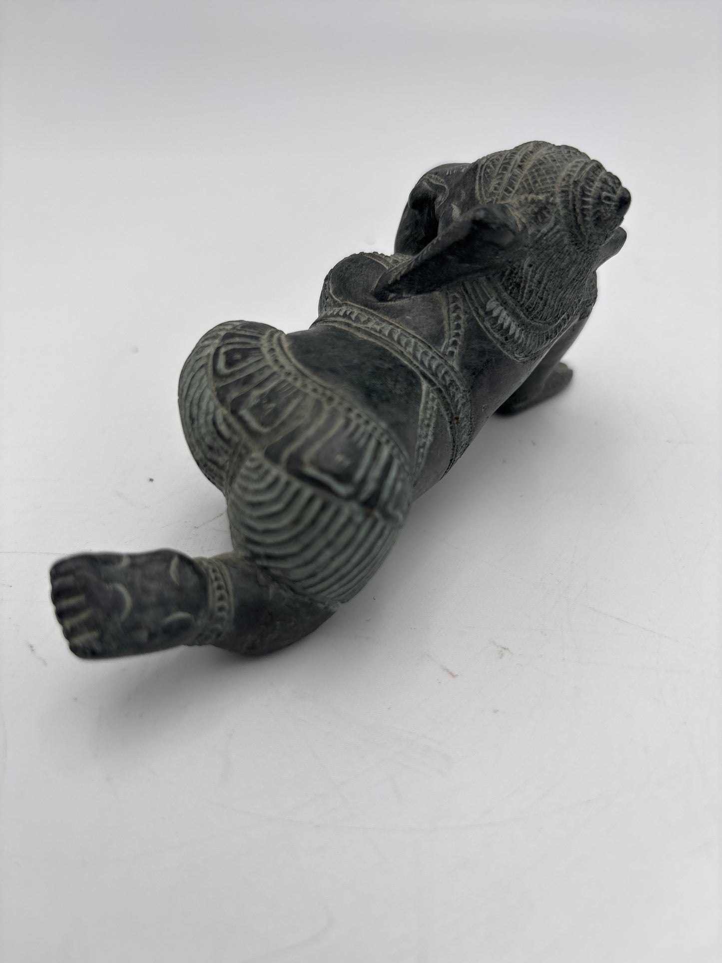Ganesha figur i fedtsten-Kravlende