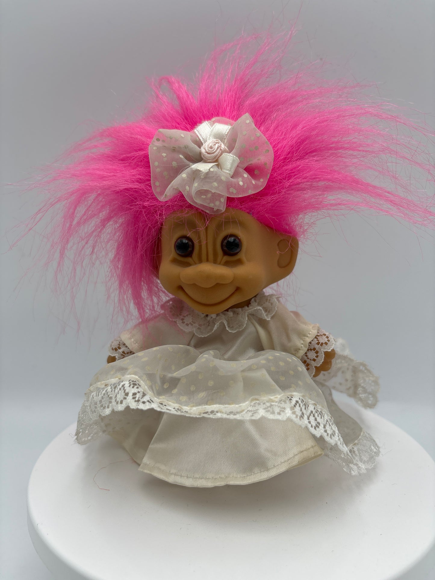 Russ Berrie Lykke troll nr. 18315, Bride.