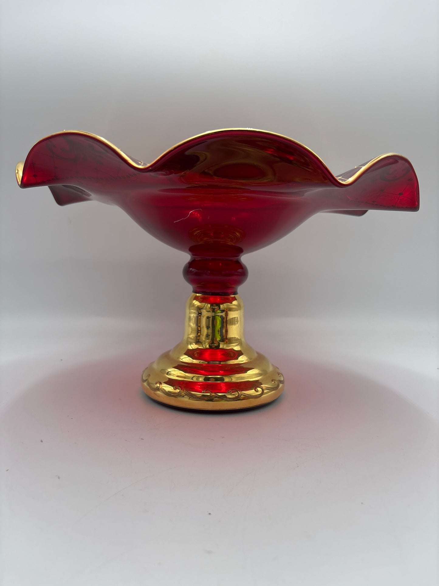 Vintage Bohemia krystal med Guld og Enamel, Opsats på fod, Rød, 19cm