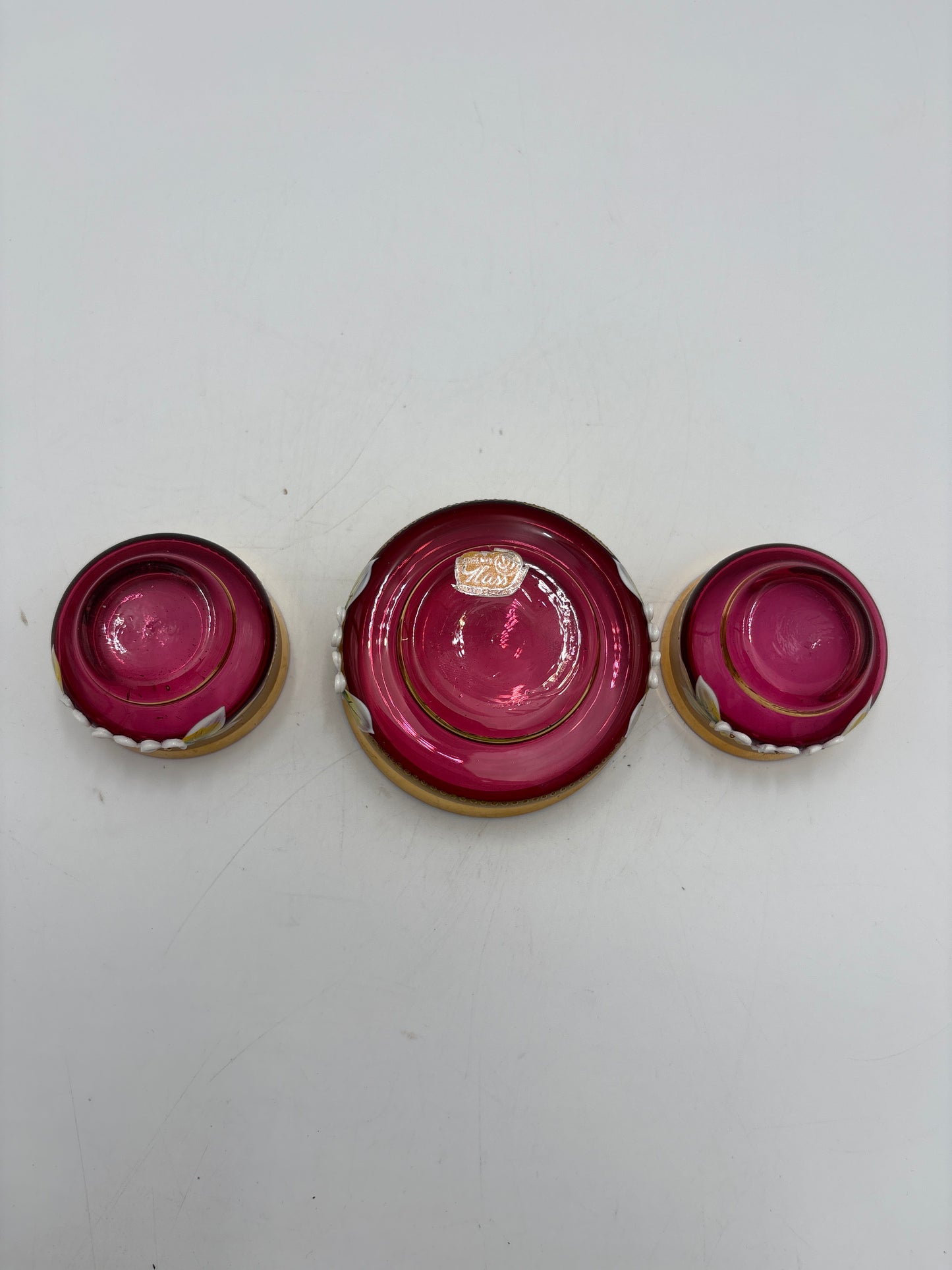 Vintage Bohemia krystal med Guld og Enamel, 3 små serveringsskåle, Rød.