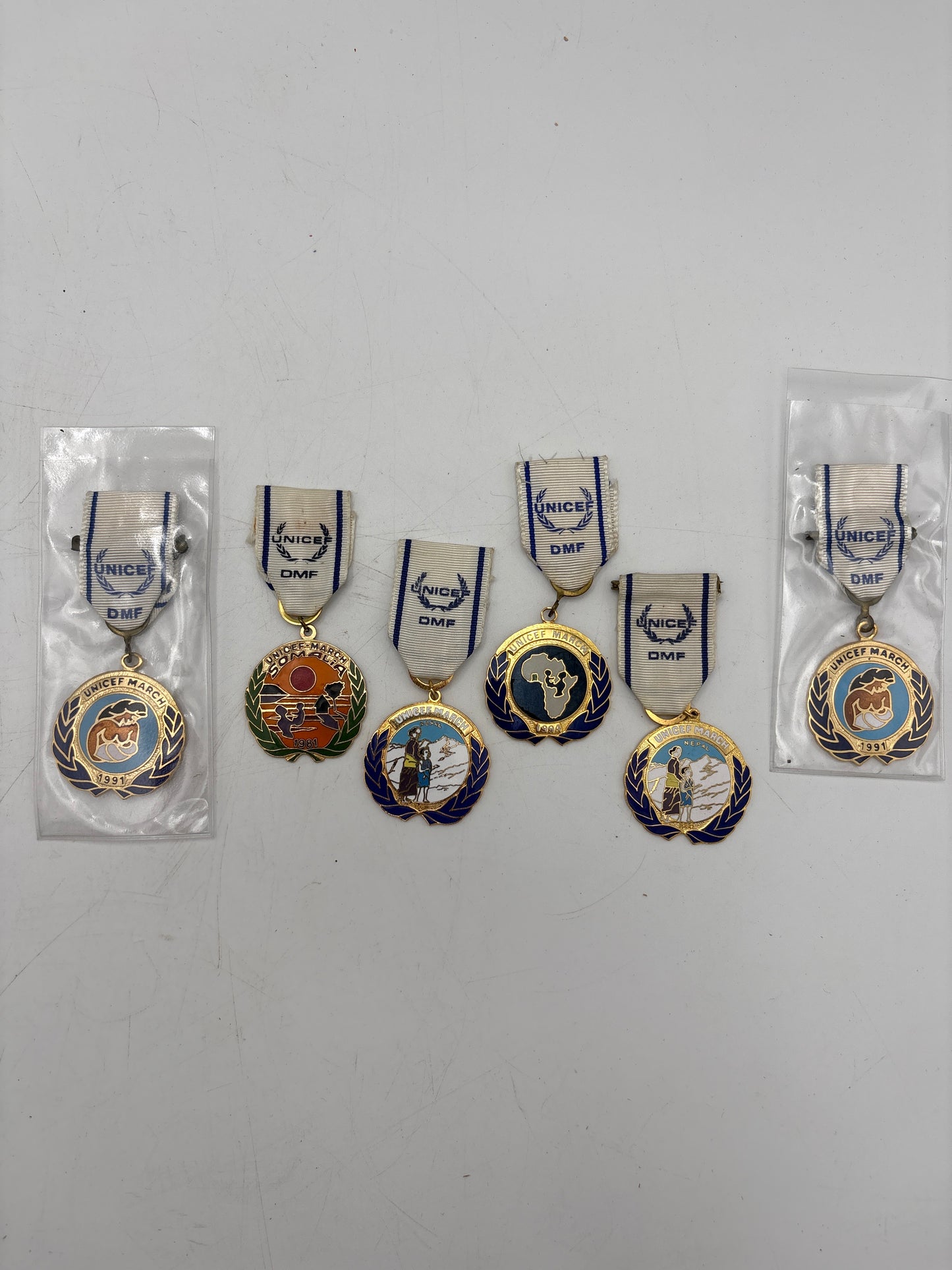 Diverse emblemer/medaljer/pins