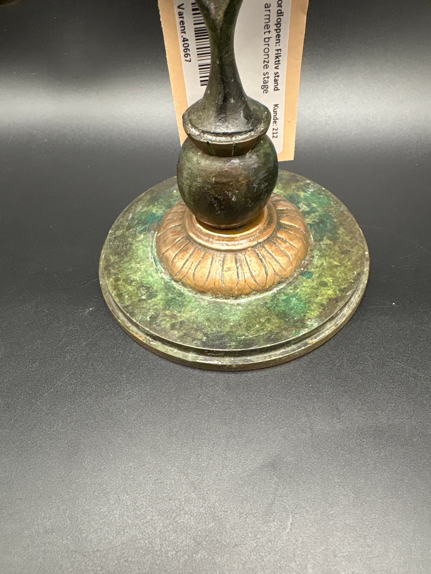 Vintage 3-armet Bronze stage
