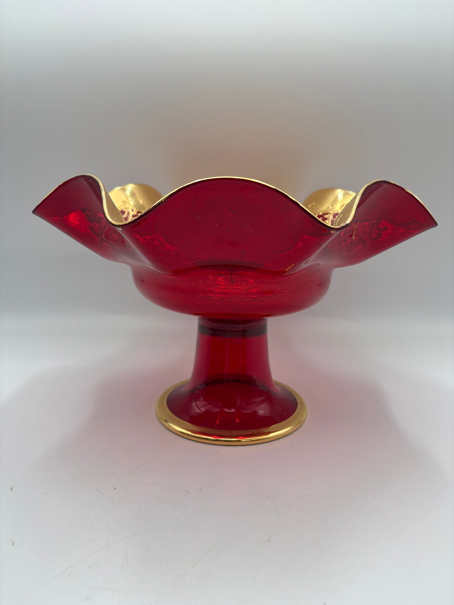 Vintage Bohemia krystal med Guld og Enamel, Opsats på fod, Rød, 19cm