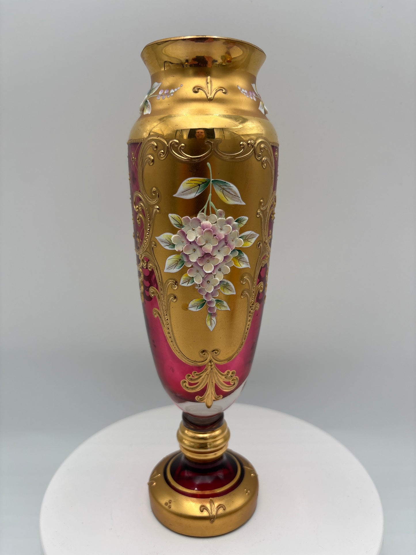 Vintage Bohemia krystal med Guld og Enamel, Vase på fod,  rød, 21cm
