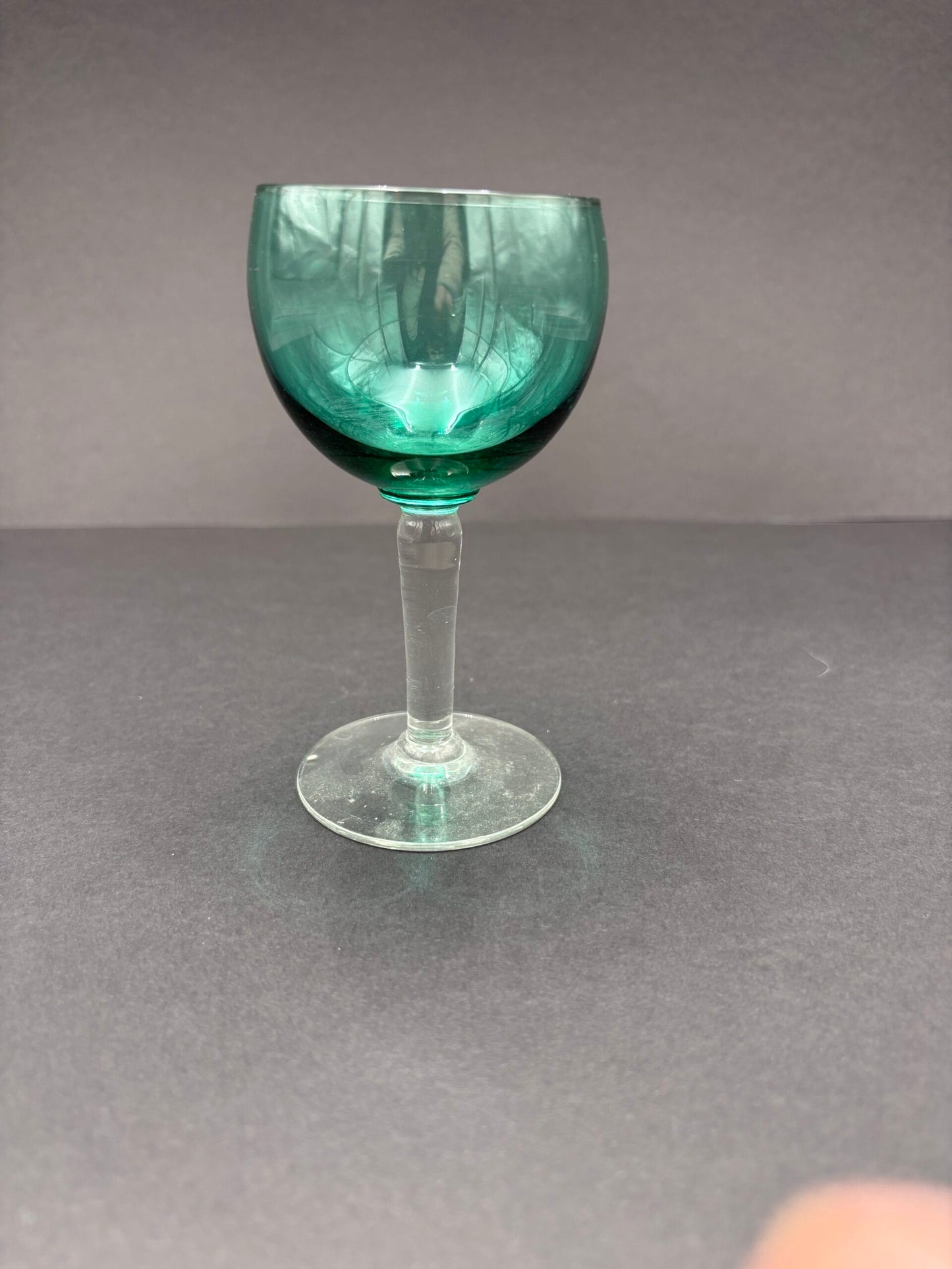 Holmegård -Grønt hvidvinsglas ø6,5 h11cm