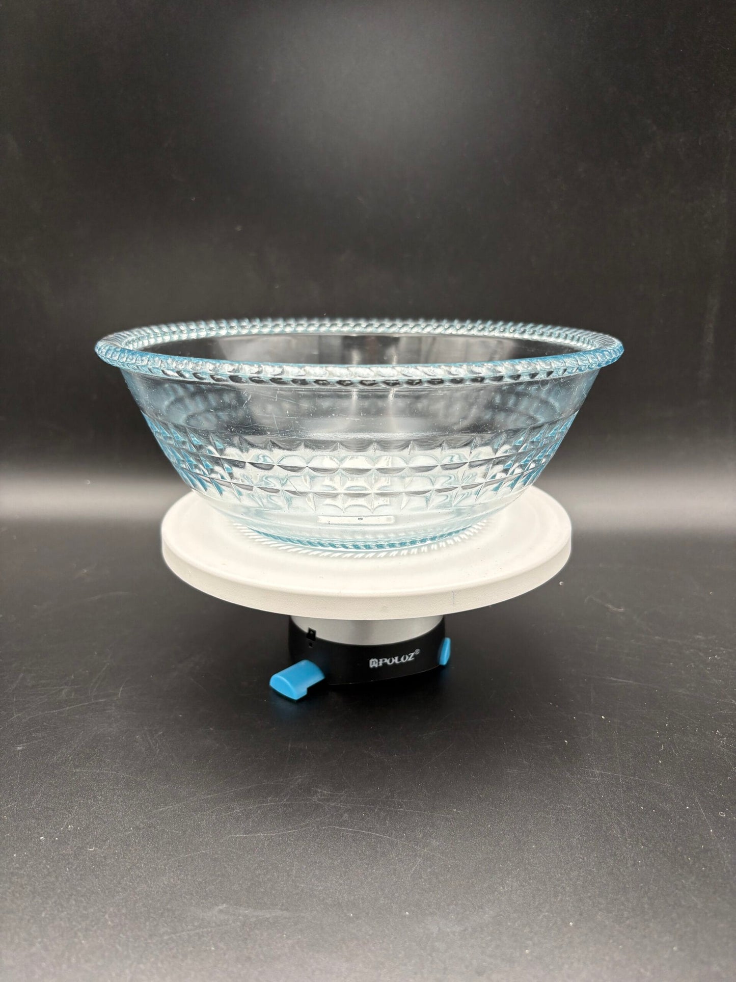 Vintage skål i lyseblåt glas