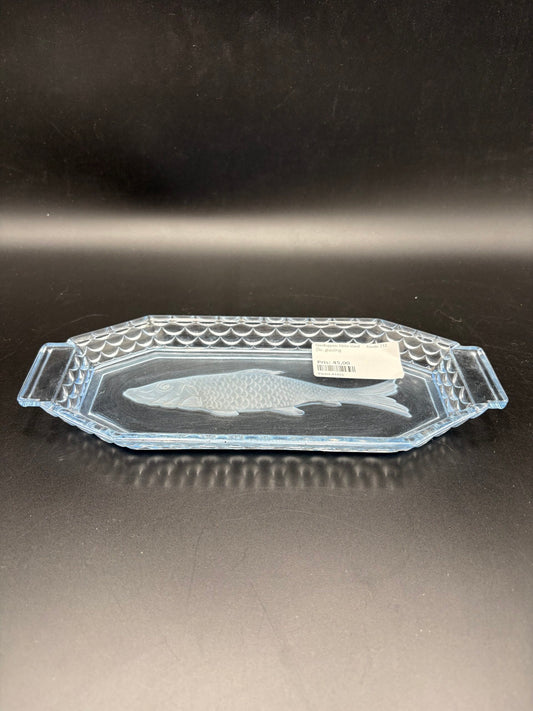 Vintage fiskefad i lyseblåt glas