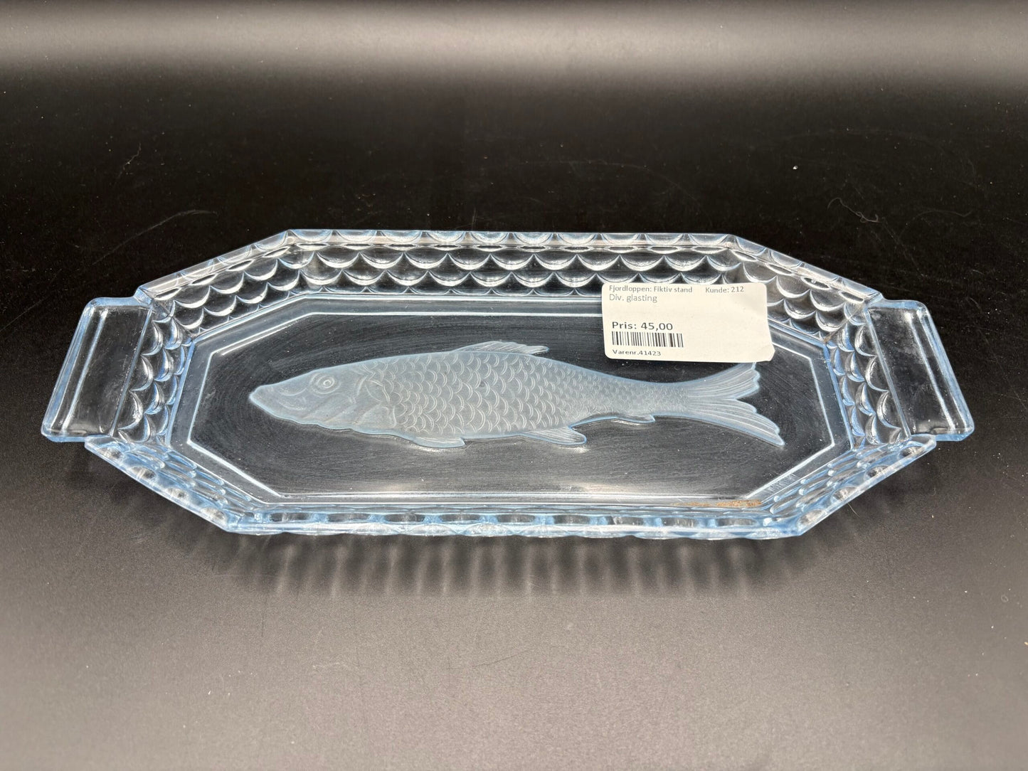 Vintage fiskefad i lyseblåt glas
