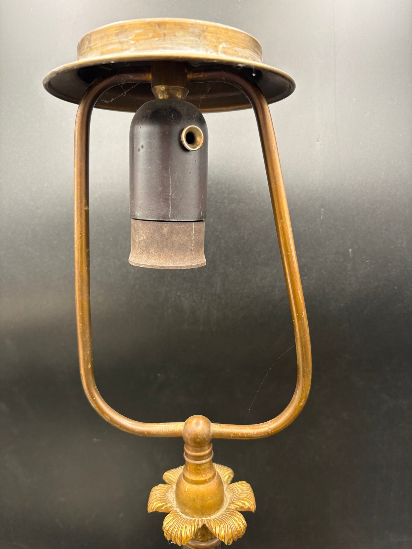 Vintage bordlampe i empire stil