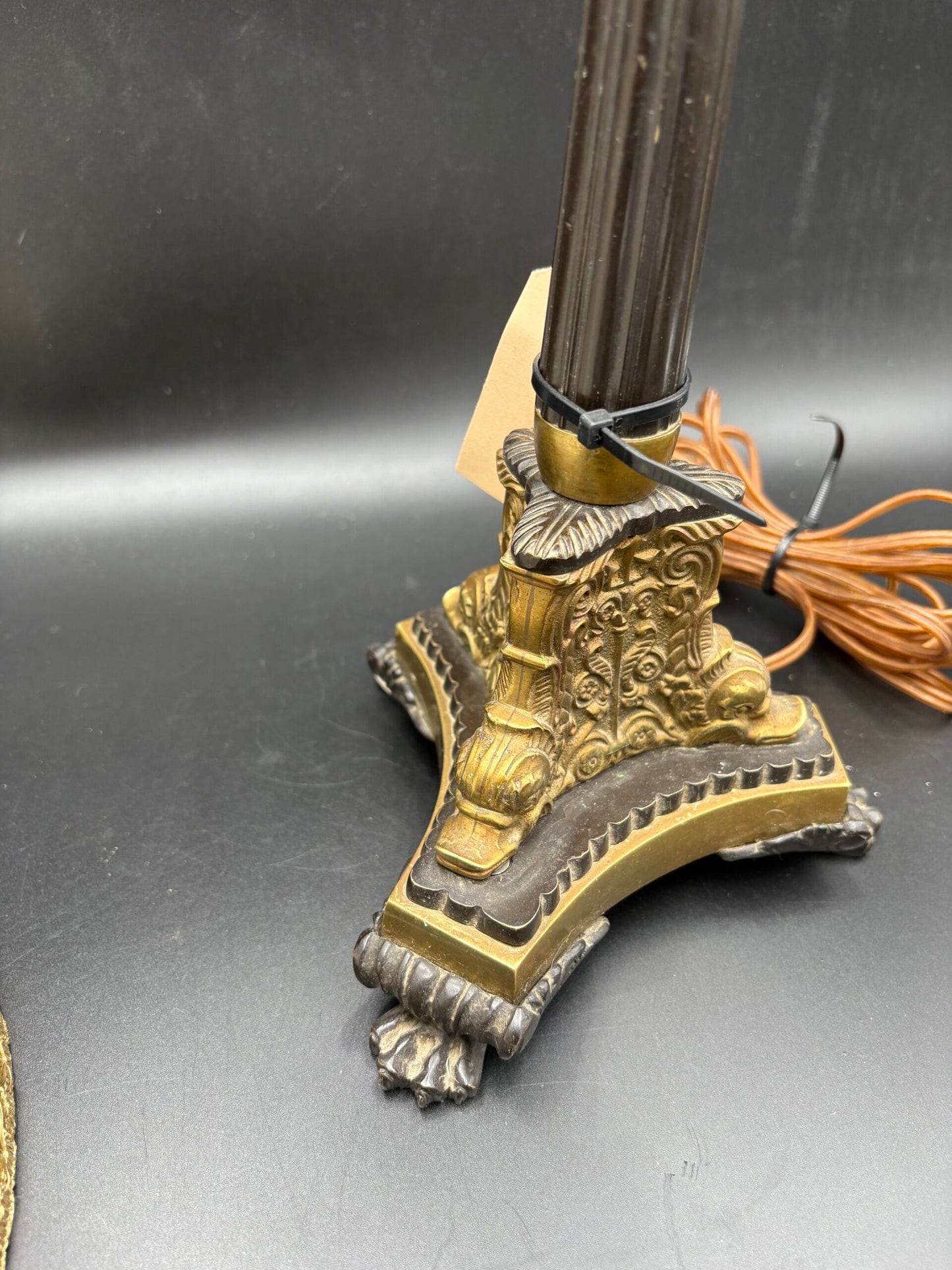 Vintage bordlampe i empire stil