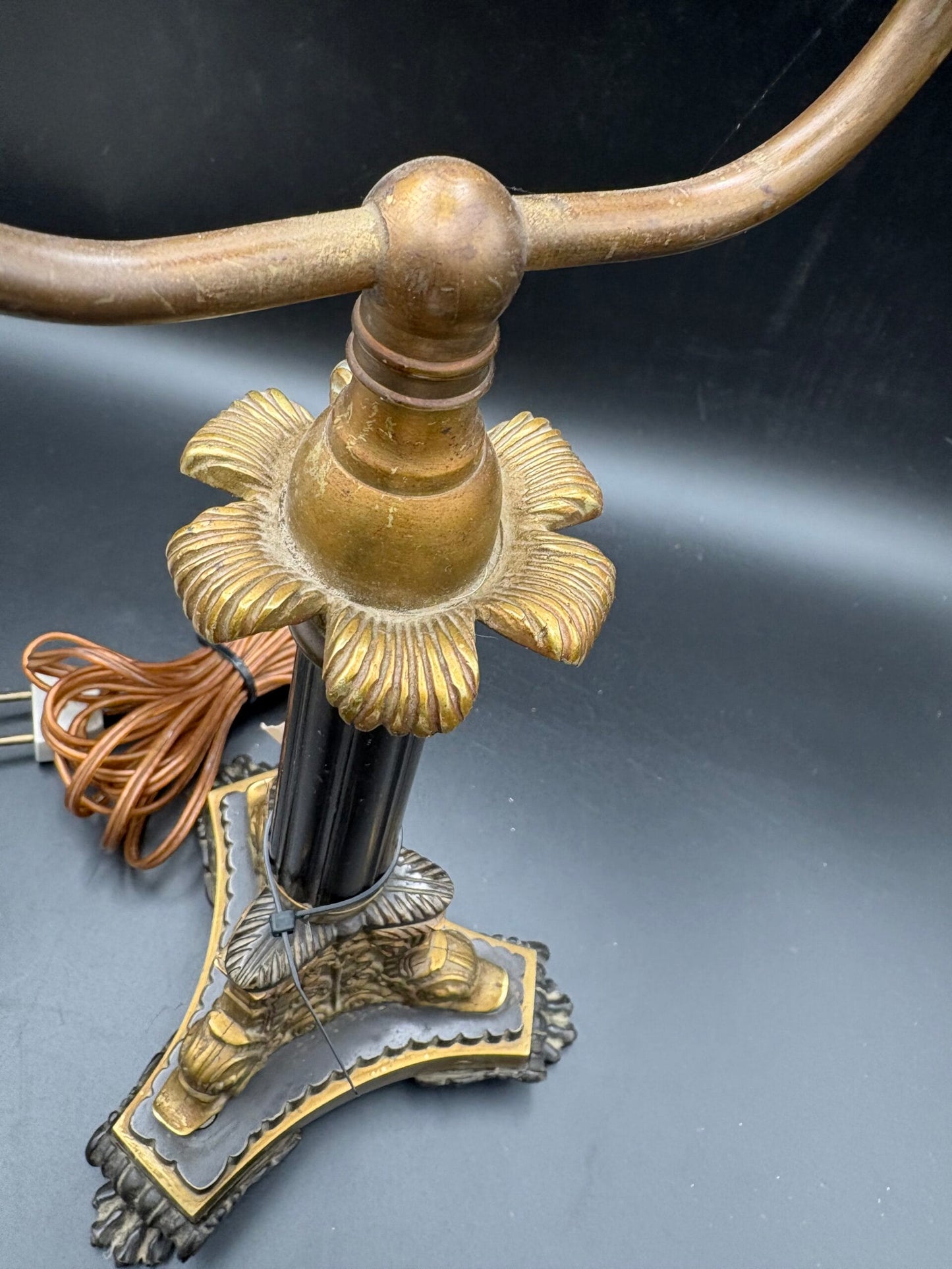 Vintage bordlampe i empire stil