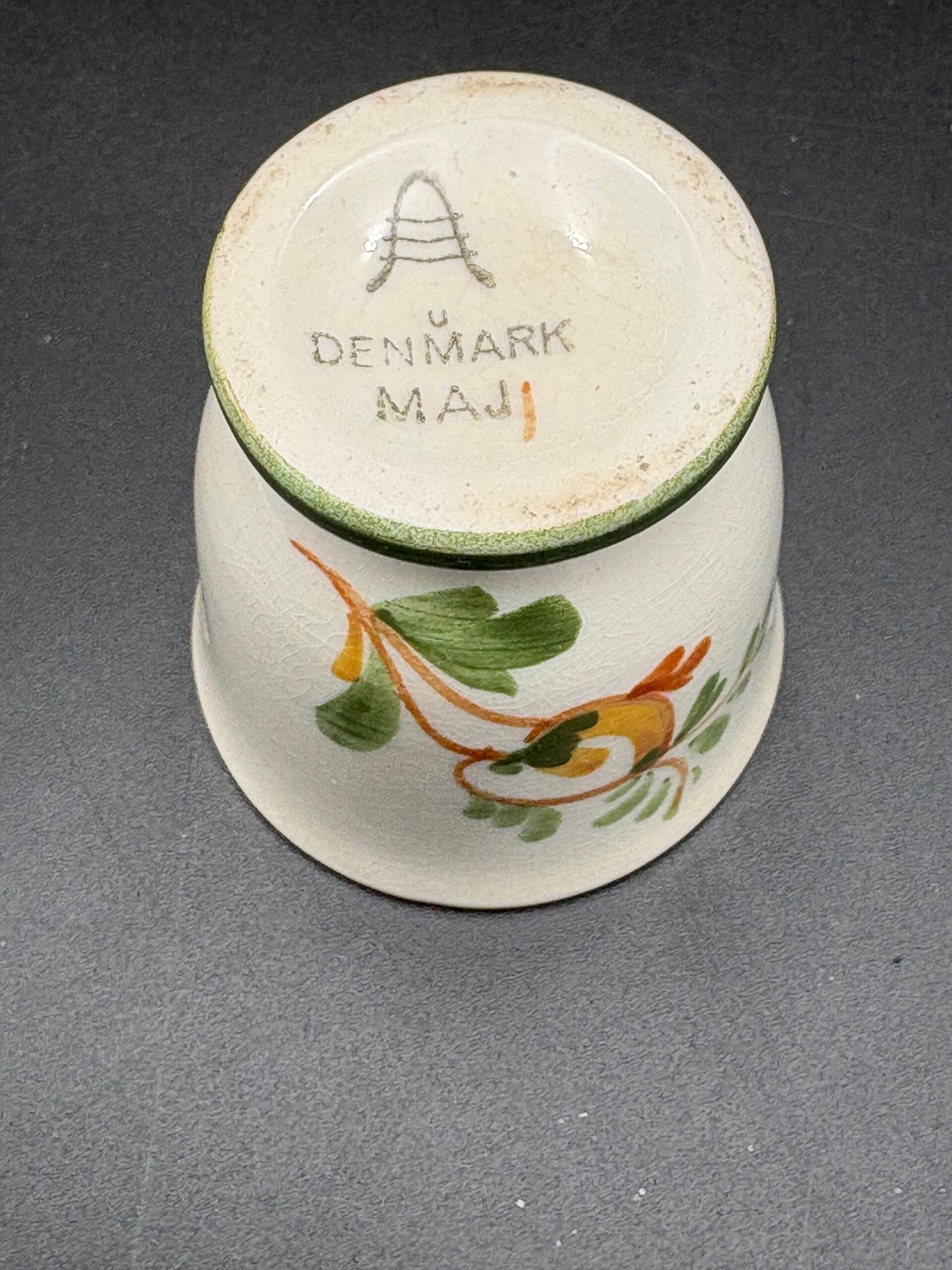 Aluminia fajance Maj Æggebæger, ca. ø5cm
