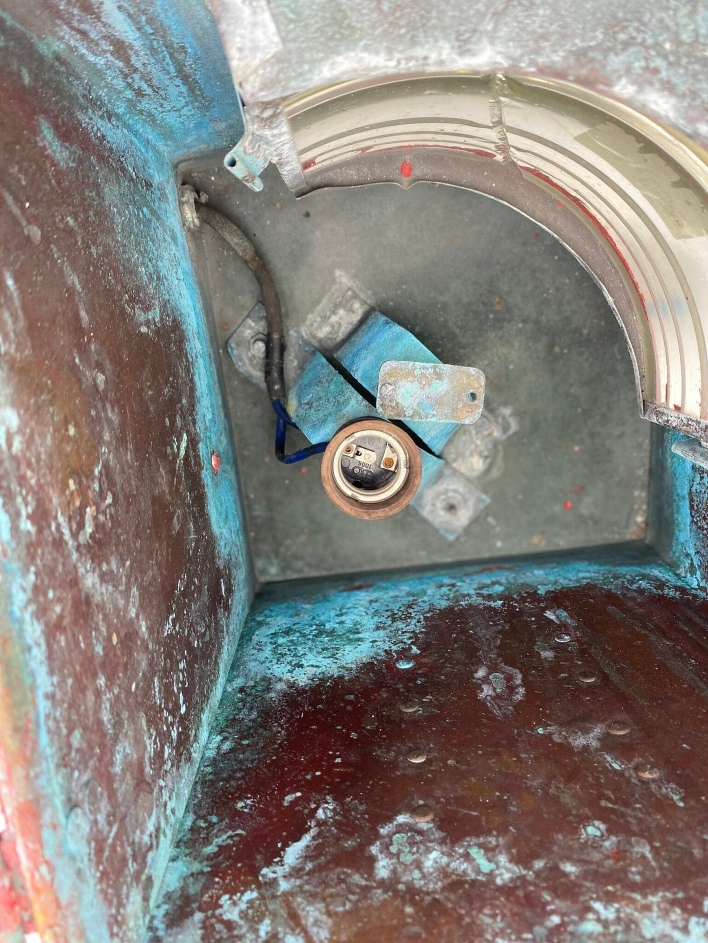 Gammel skibslanterne i kobber