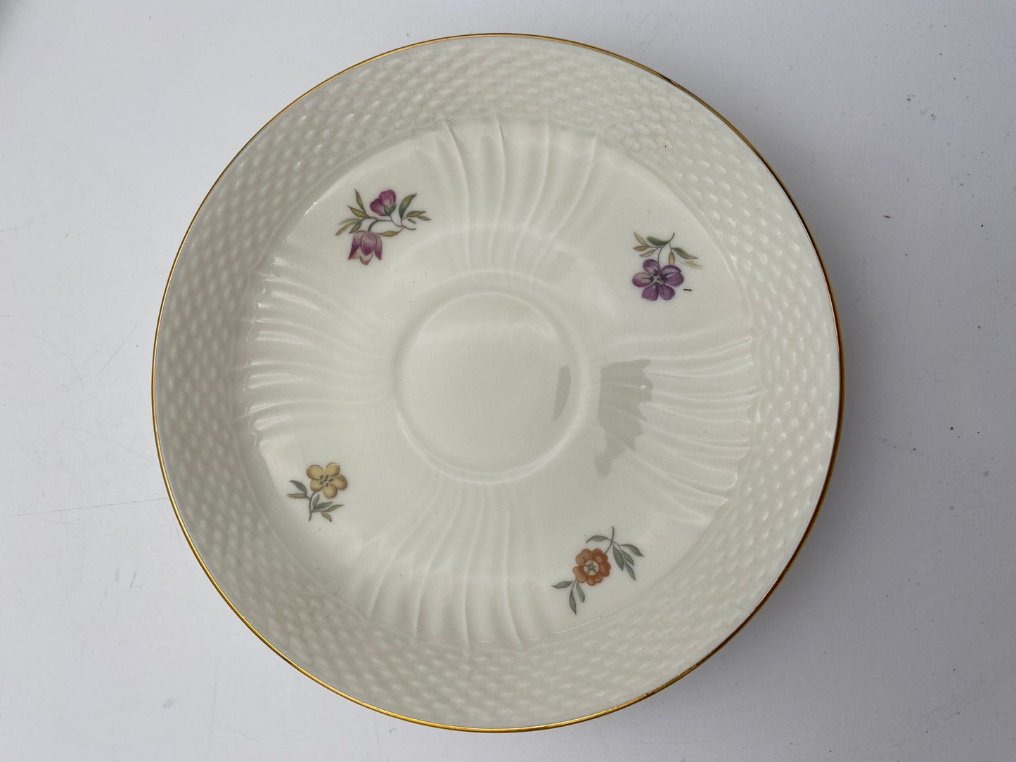 Royal Copenhagen, Frijsenborg kaffe-og spisestel-83 dele
