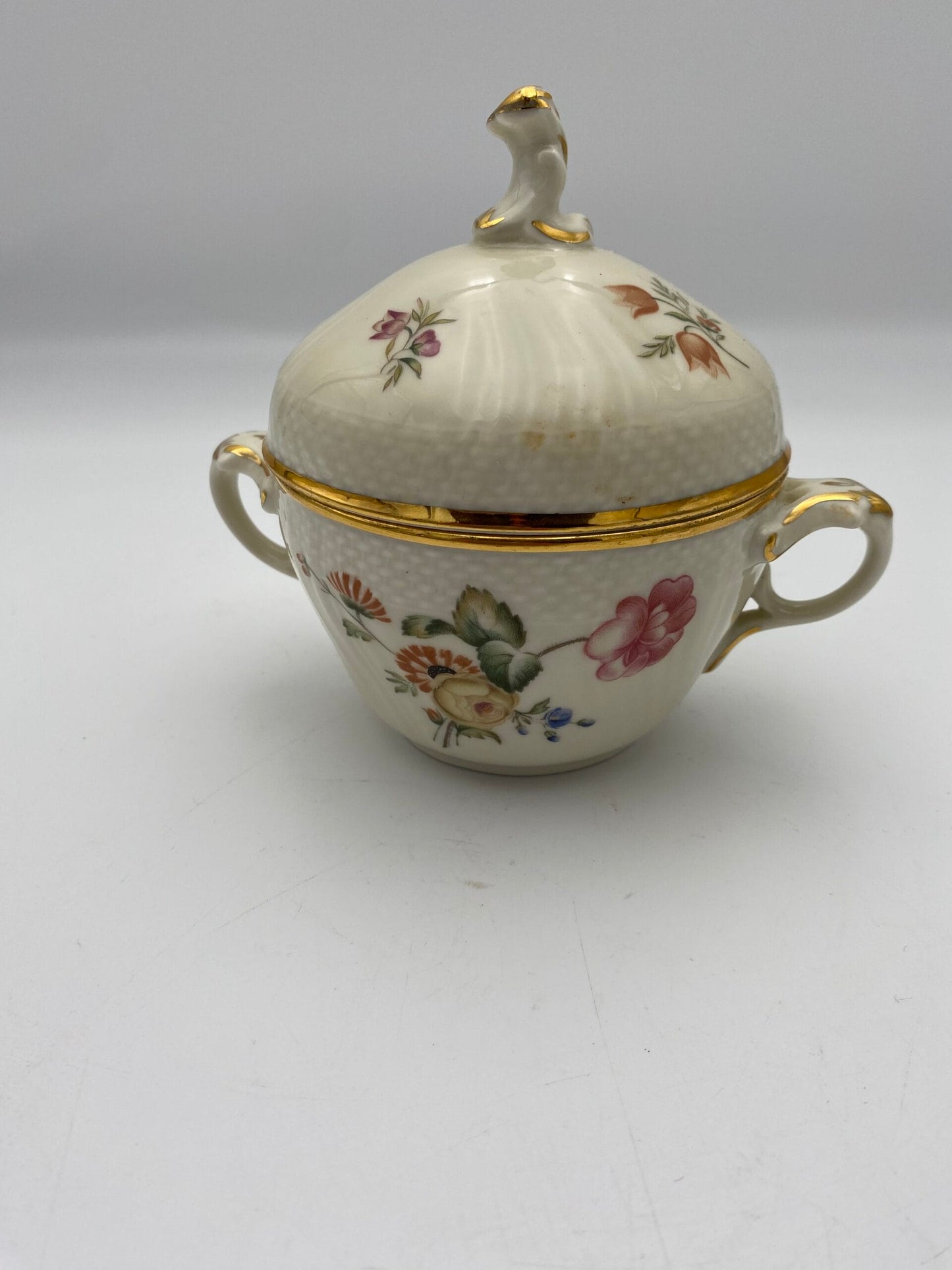 Royal Copenhagen, Frijsenborg kaffe-og spisestel-83 dele