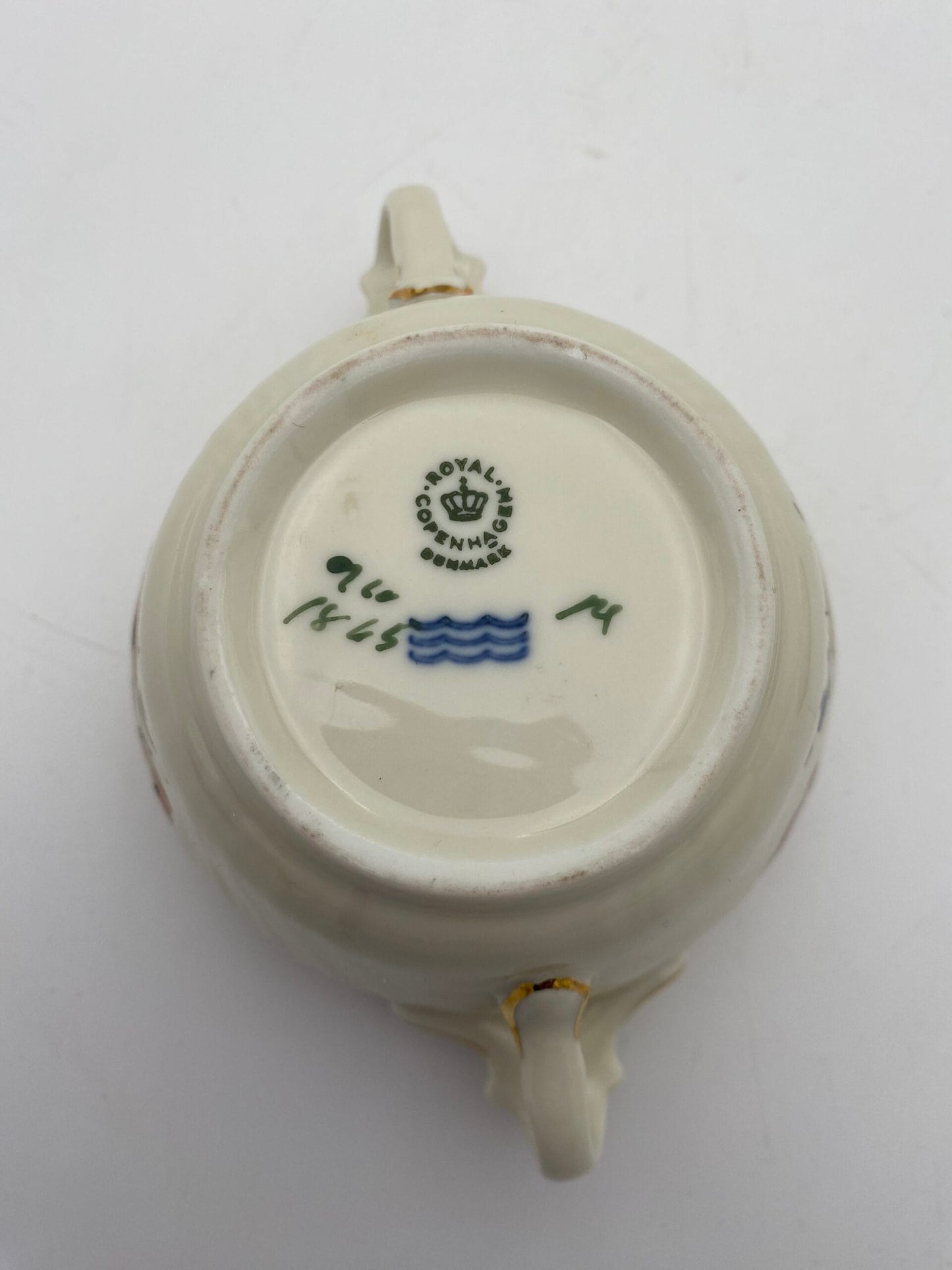 Royal Copenhagen, Frijsenborg kaffe-og spisestel-83 dele