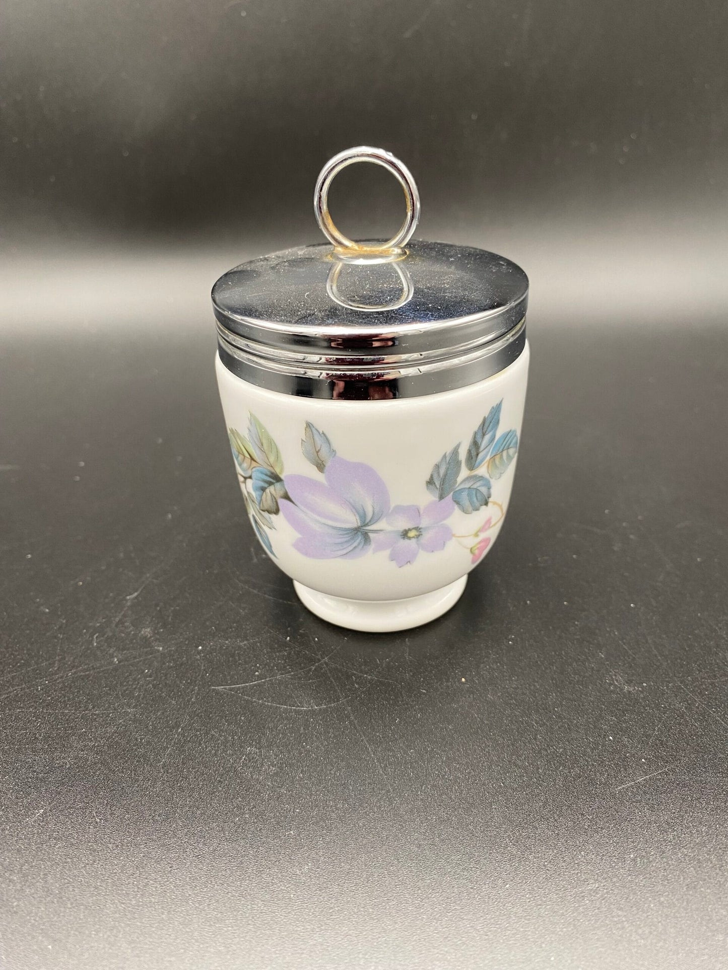 Gl. engelsk "egg codler"fra Royal Worcester