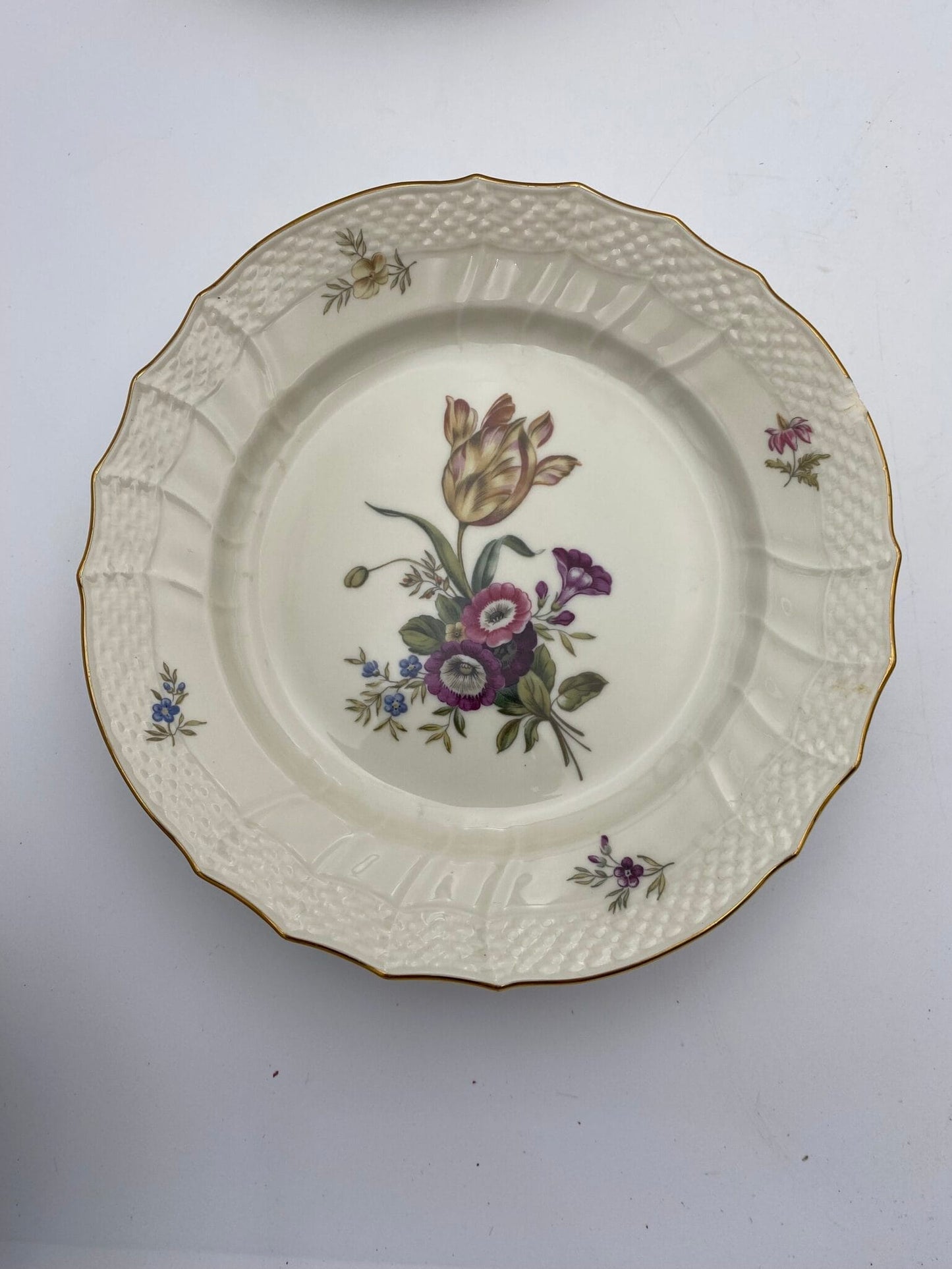 Royal Copenhagen, Frijsenborg kaffe-og spisestel-83 dele