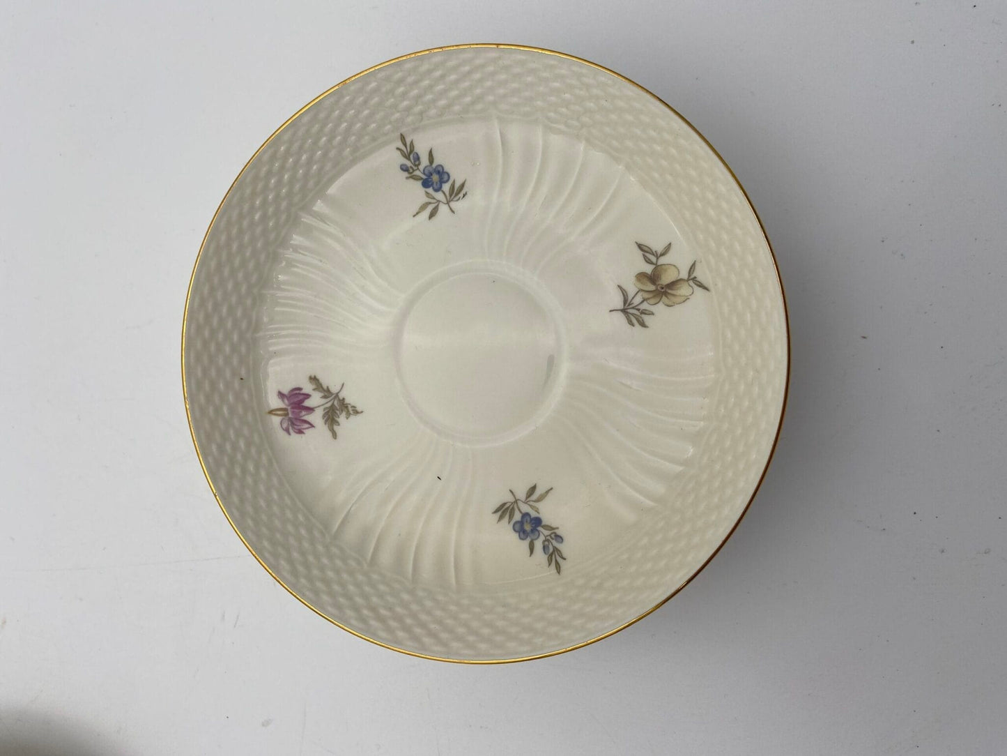 Royal Copenhagen, Frijsenborg kaffe-og spisestel-83 dele