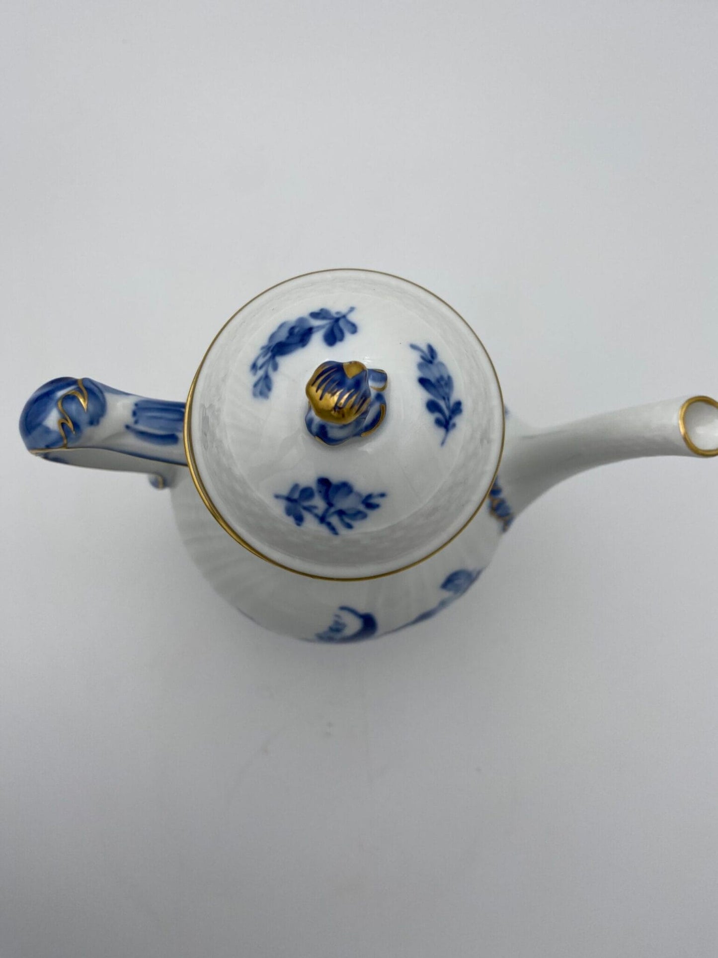 Royal Copenhagen kaffekande nr.10/1794 med guldkanter